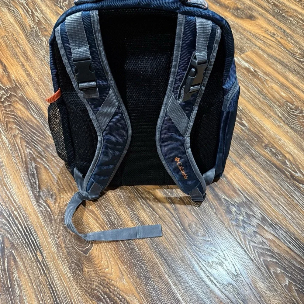Columbia Summit Rush Backpack Thermal Baby Diaper Bag Outdoor Hiking Camping Pad